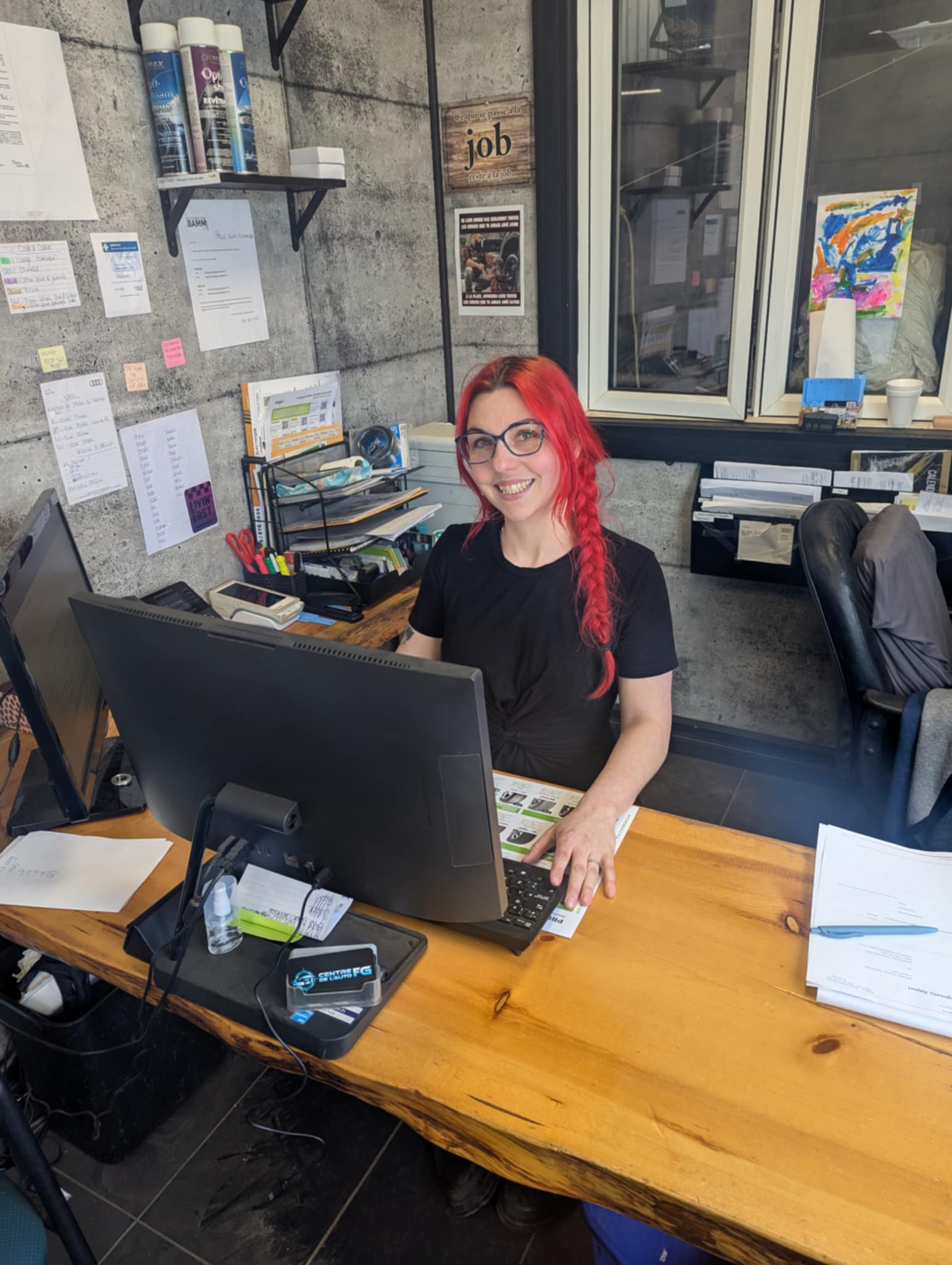 Alex dans le bureau